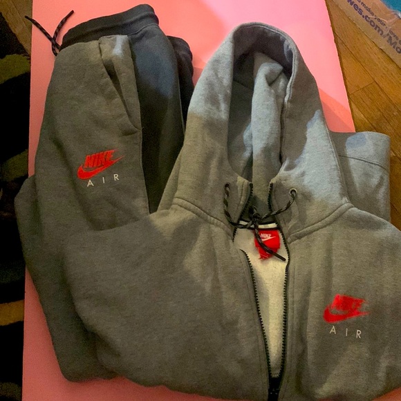 Nike jogger outfit - Picture 1 of 8
